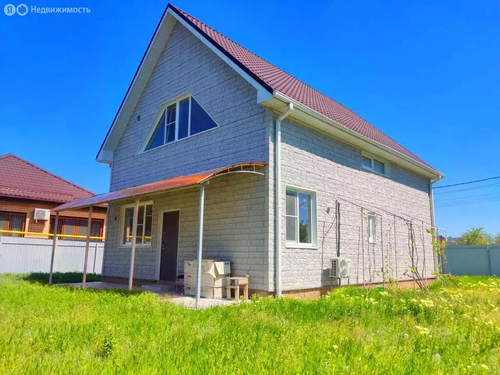 Дом в Волгодонск, Прохладная улица (150 м) - Фото 1