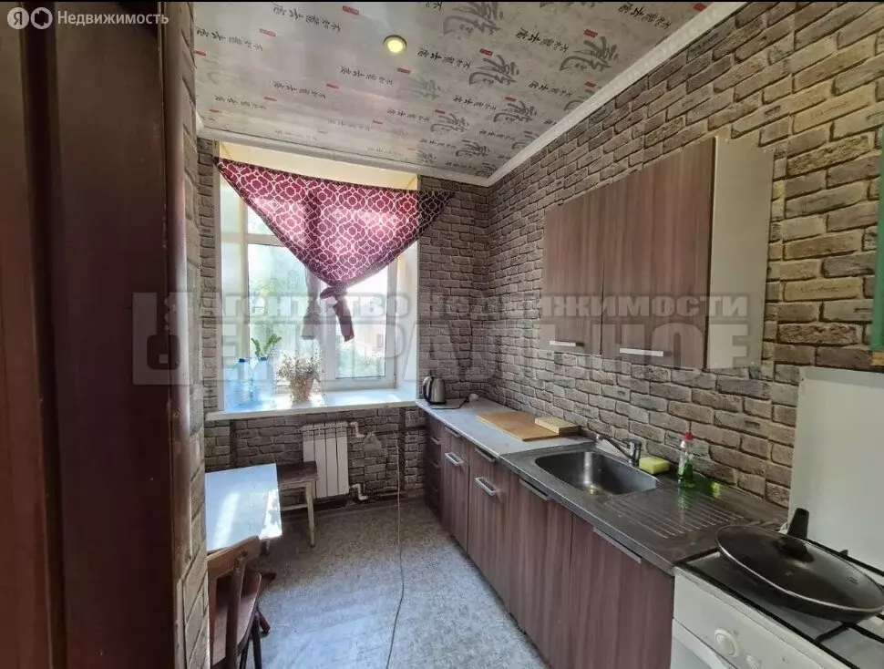 2-комнатная квартира: Смоленск, улица Бакунина, 5 (48.6 м) - Фото 0