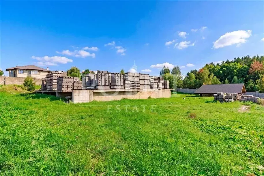 Участок в Московская область, Красногорск городской округ, д. ... - Фото 2