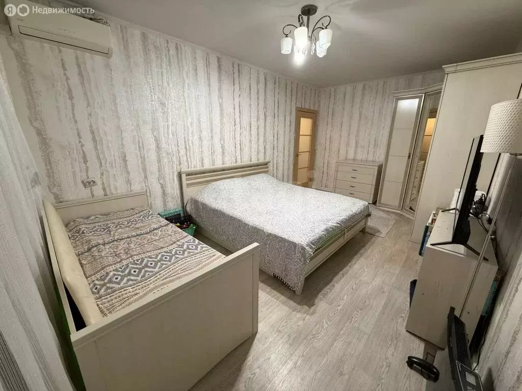 1-комнатная квартира: Казань, улица Нурсултана Назарбаева, 64 (33.4 м) - Фото 2