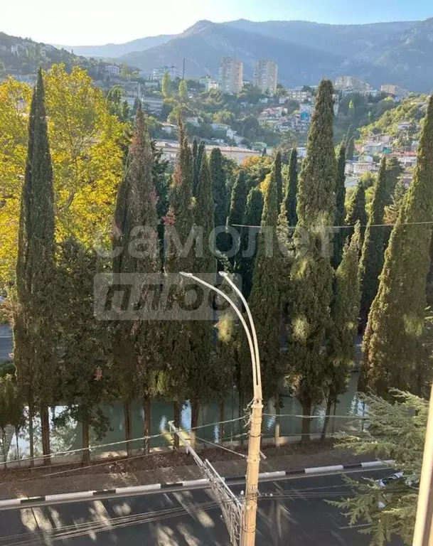 2-комнатная квартира: Ялта, Московская улица, 37 (47 м) - Фото 2