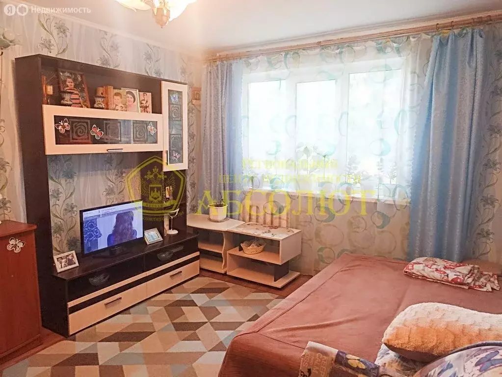 2-комнатная квартира: Ревда, улица Советских Космонавтов, 3 (45.4 м) - Фото 0