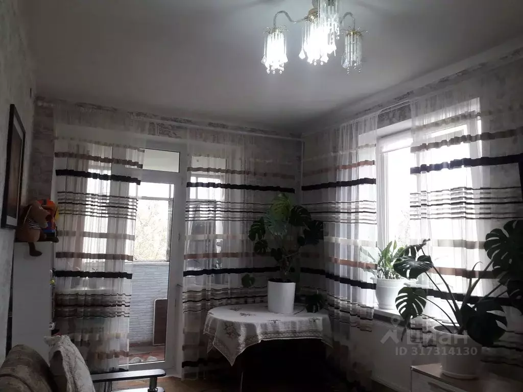 3-к кв. Краснодарский край, Крымск ул. Свердлова, 15 (60.0 м) - Фото 0