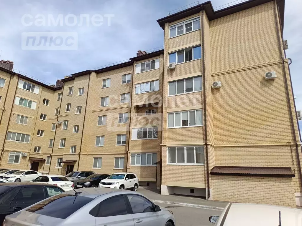 2-к кв. Калмыкия, Элиста ул. В.И. Ленина, 284 (64.0 м) - Фото 0