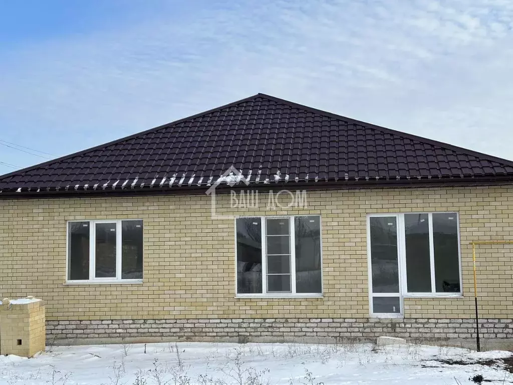 Дом в Астраханская область, Ахтубинск Каспийская ул., 3 (144 м) - Фото 0