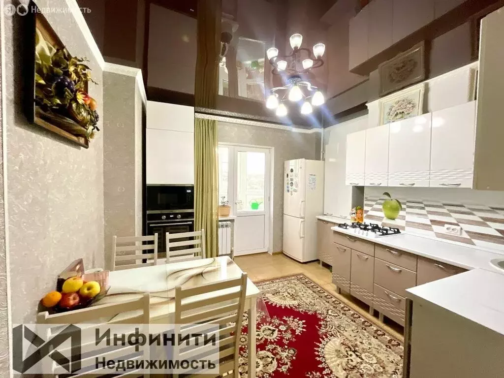 2-комнатная квартира: Ессентуки, Вокзальная улица, 57В (91 м) - Фото 1