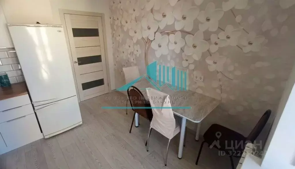 2-к кв. Калужская область, Калуга ул. Хорошая, 7 (68.0 м) - Фото 2