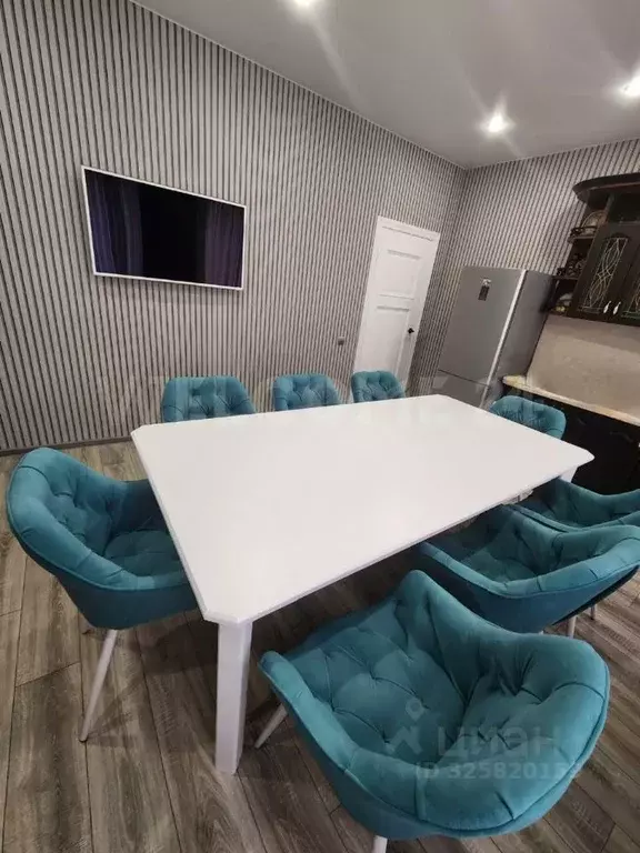 Дом в Курская область, Курск ул. Островная (240 м) - Фото 2