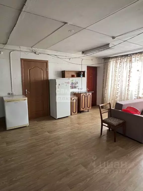 Комната Новосибирская область, Новосибирск ул. Лазарева, 31А (10.6 м) - Фото 2