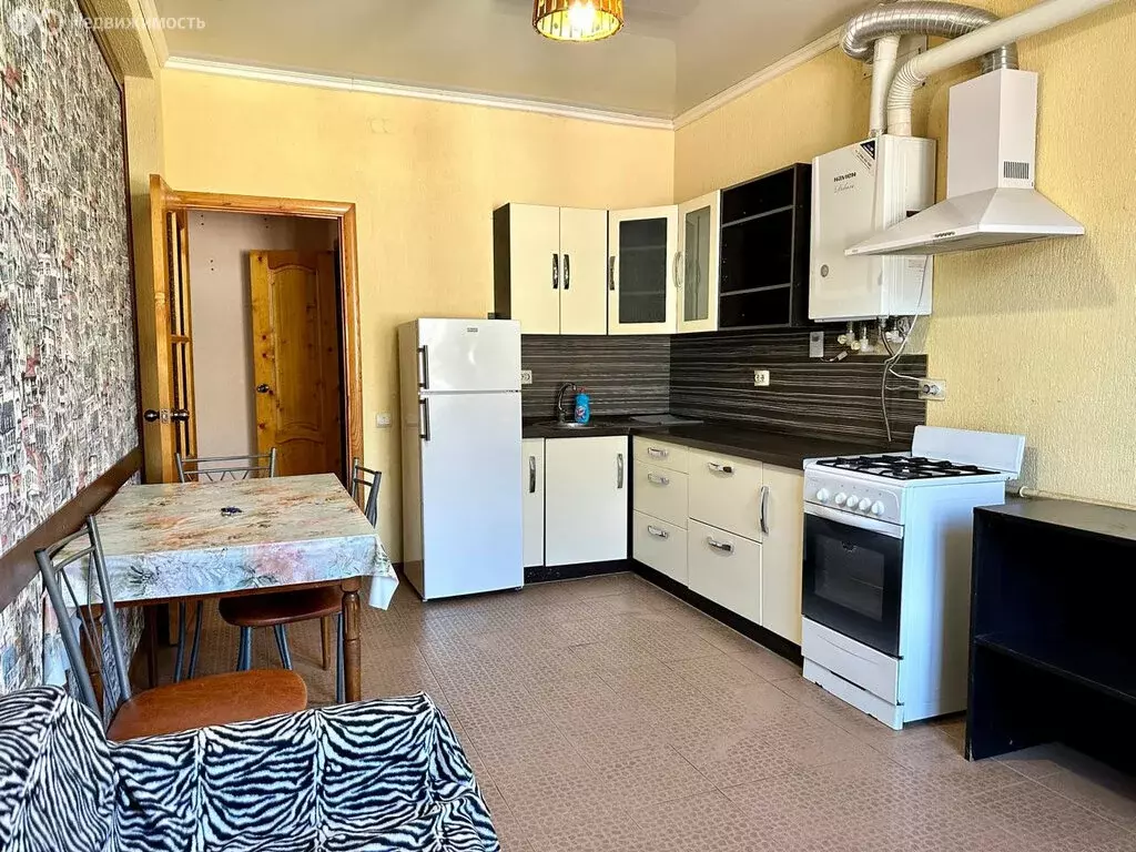 1-комнатная квартира: Геленджик, Геленджикский проспект, 66 (66 м) - Фото 2