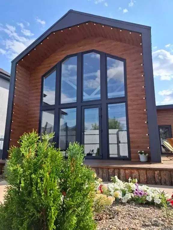 Дом в Оренбургская область, Оренбургский район, Нежинский сельсовет, ... - Фото 1