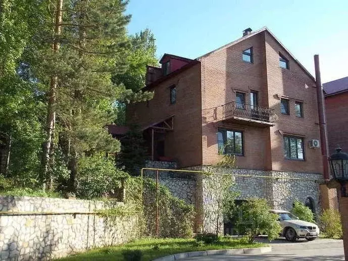 Коттедж в Самарская область, Тольятти Лесопарковое ш., 31 (390 м) - Фото 1