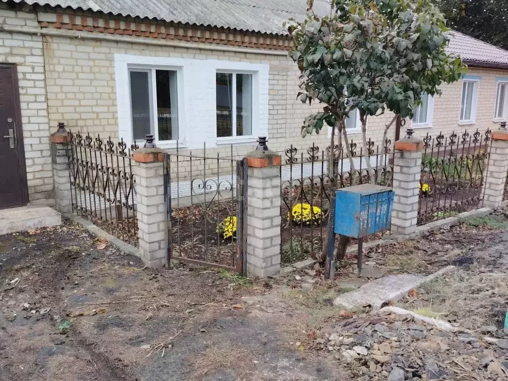 3-к кв. Белгородская область, Прохоровка рп ул. Льва Толстого, 22 ... - Фото 1