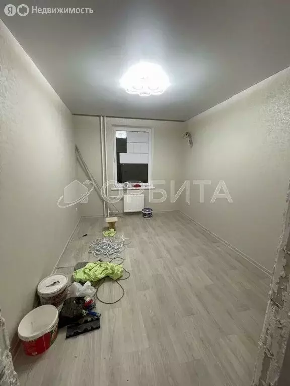 1-комнатная квартира: Тюмень, улица Надира Сагдеева, 8 (30 м) - Фото 1