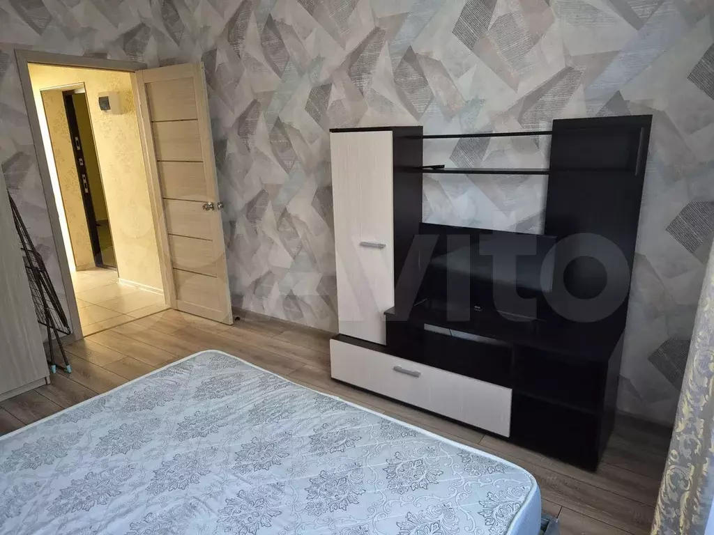 1-к. квартира, 35 м, 1/3 эт. - Фото 1