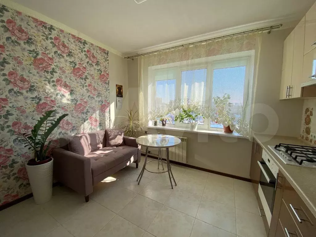 1-к. квартира, 40 м, 10/10 эт. - Фото 1