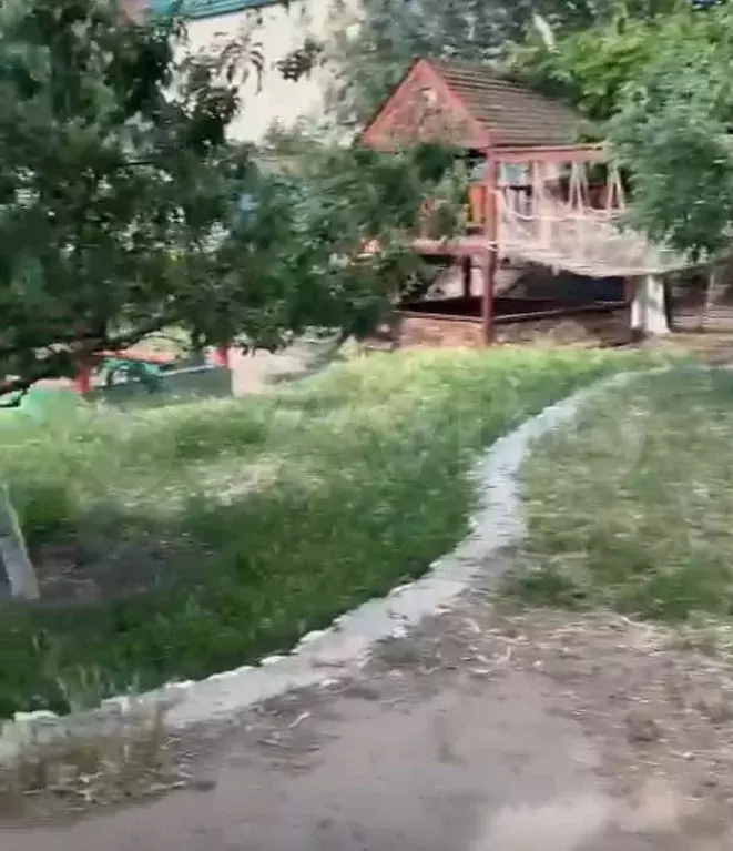 Дом 300 м на участке 10 сот. - Фото 0