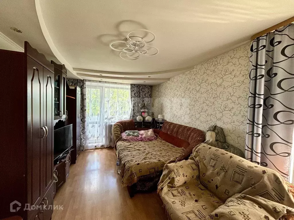Продаётся 4-к квартира, 70 м - Фото 0