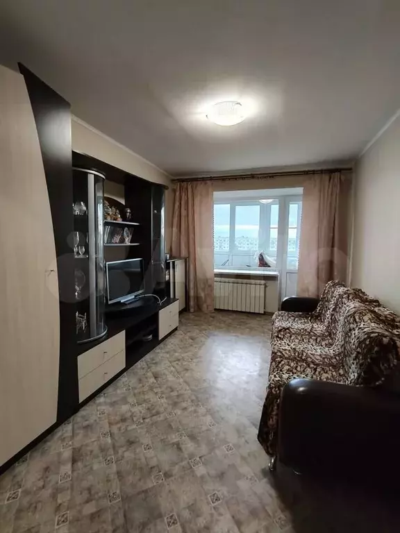 2-к. квартира, 60 м, 5/5 эт. - Фото 0