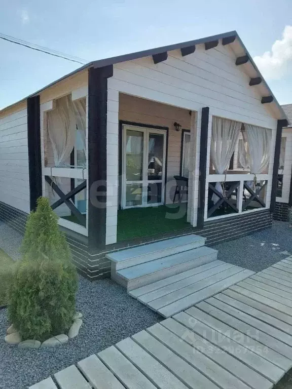 Торговая площадь в Краснодарский край, Темрюкский район, Новотаманское ... - Фото 1