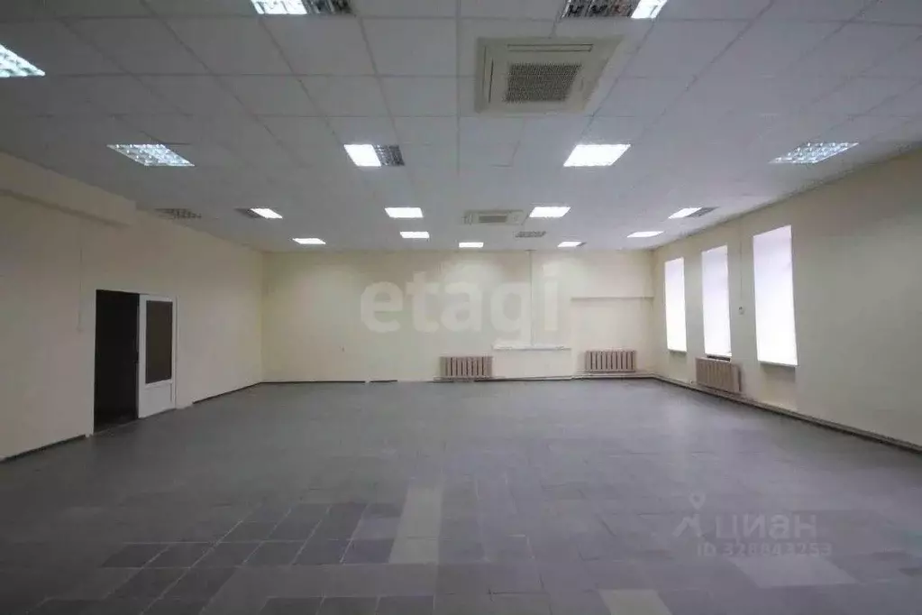 Торговая площадь в Ямало-Ненецкий АО, Новый Уренгой Восточный мкр, 4/3 ... - Фото 1