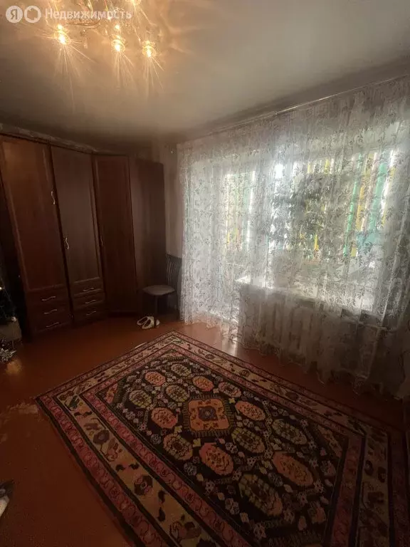 3-комнатная квартира: Курган, Краснодонская улица, 1А (54.8 м) - Фото 1