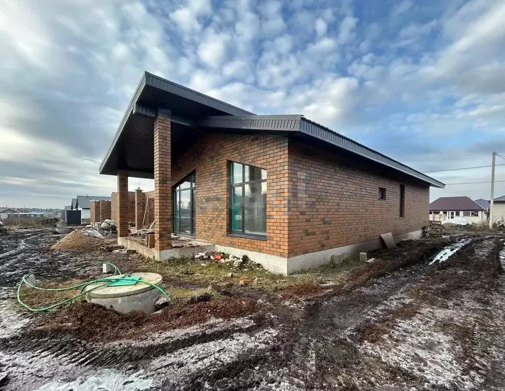 Дом в Башкортостан, Уфимский район, Русско-Юрмашский сельсовет, д. ... - Фото 1