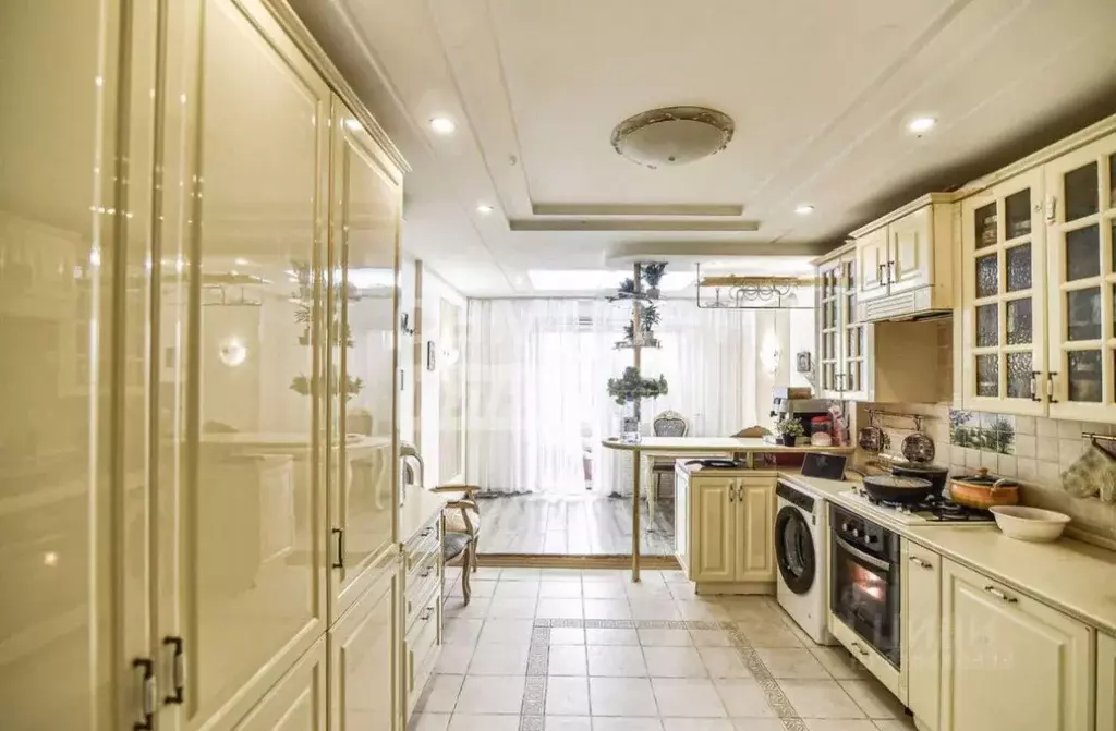 3-к кв. Сахалинская область, Южно-Сахалинск просп. Победы, 10Б (113.0 ... - Фото 1