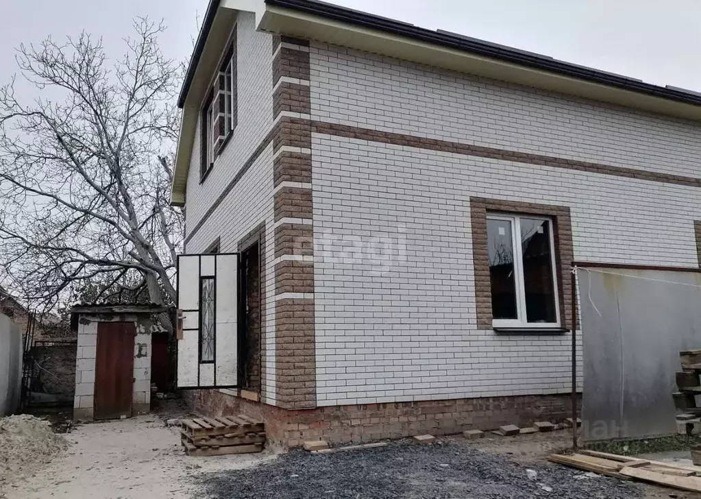 Дом в Ростовская область, Таганрог ул. 3-я Линия (140 м) - Фото 0