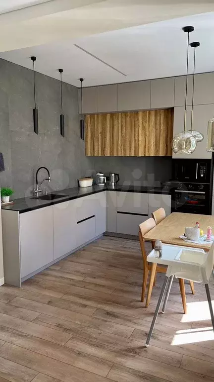 3-к. квартира, 83 м, 3/3 эт. - Фото 0