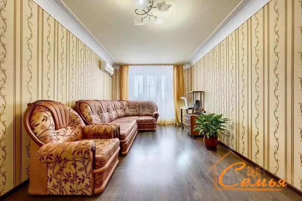 2-к кв. Волгоградская область, Волжский ул. Александрова, 5 (54.4 м) - Фото 1