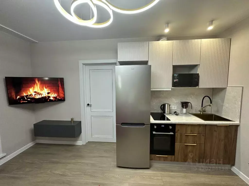 2-к кв. Челябинская область, Челябинск ул. 250-летия Челябинска, 33 ... - Фото 2