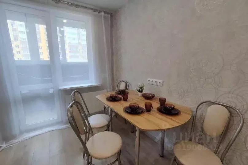 2-к кв. Самарская область, Самара Физкультурная ул., 103А (65.0 м) - Фото 1