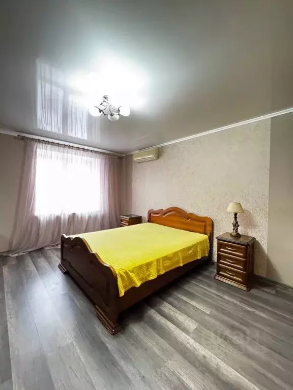 3-к кв. Омская область, Омск ул. 10 лет Октября, 147 (86.9 м) - Фото 1