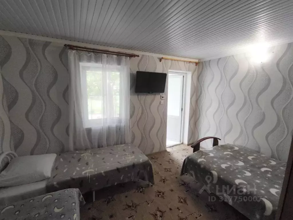 Комната Краснодарский край, Геленджик ул. Дружбы, 10 - Фото 1