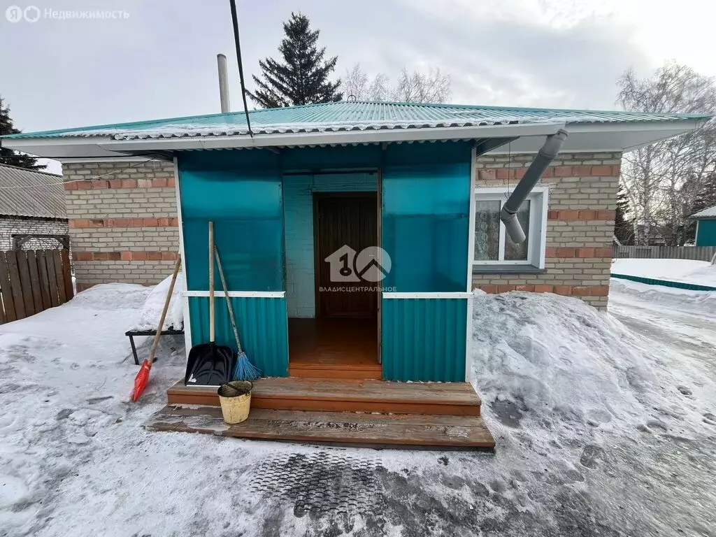 Дом в Новосибирская область, городское поселение Краснозёрское, ... - Фото 1