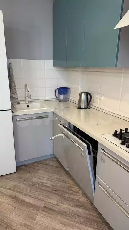 2-к. квартира, 57 м, 1/3 эт. - Фото 1