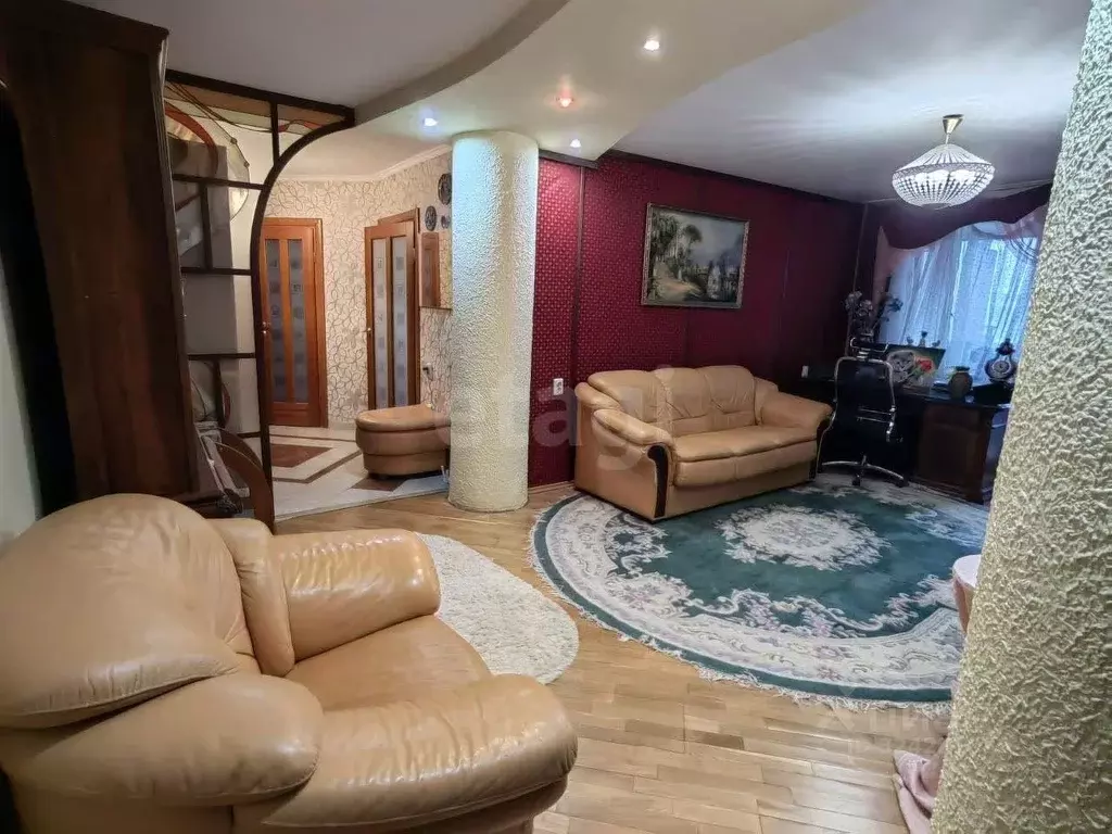 3-к кв. Белгородская область, Белгород ул. Чехова, 32 (110.5 м) - Фото 1