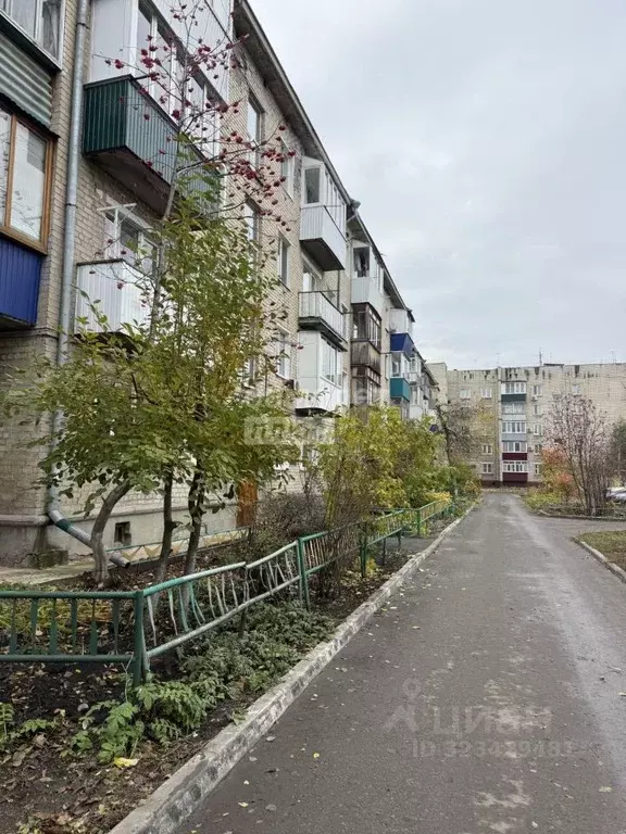 2-к кв. Самарская область, Сызрань Школьная ул., 4 (43.2 м) - Фото 1