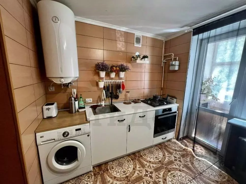 3-к кв. Крым, Саки ул. Строительная, 19 (68.6 м) - Фото 1