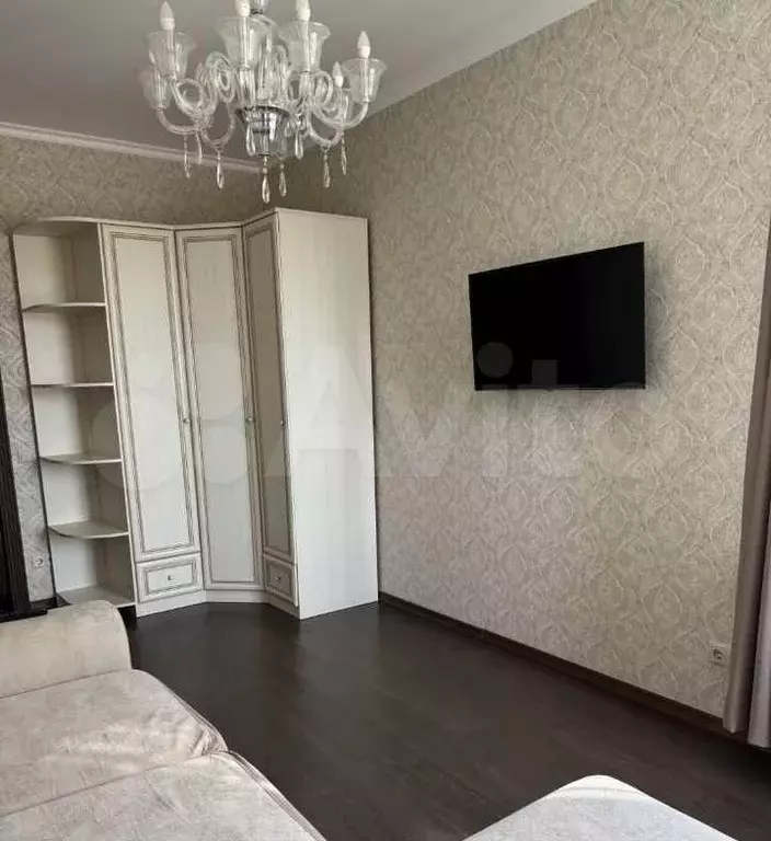 1-к. квартира, 42 м, 4/14 эт. - Фото 0