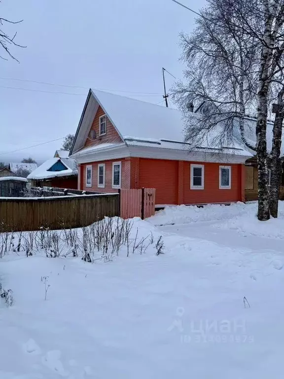 Дом в Вологодская область, Великий Устюг ул. Шалаурова (60 м) - Фото 0