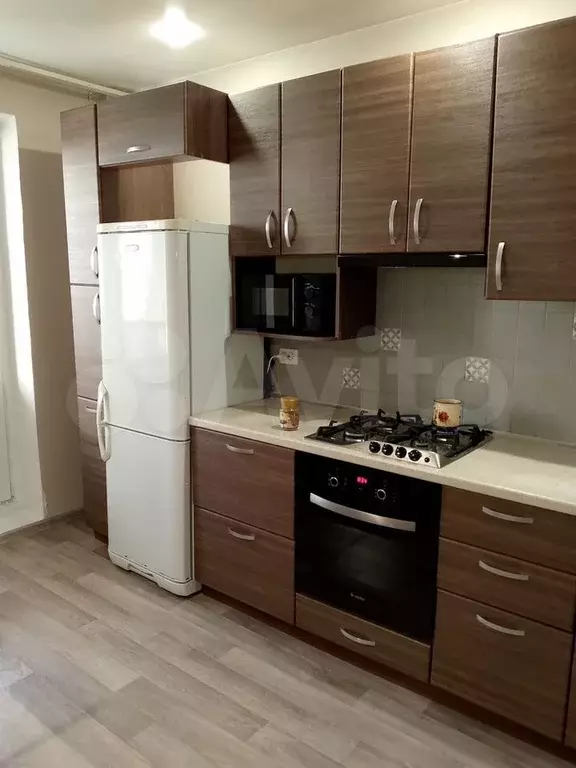 2-к. квартира, 60 м, 2/10 эт. - Фото 1