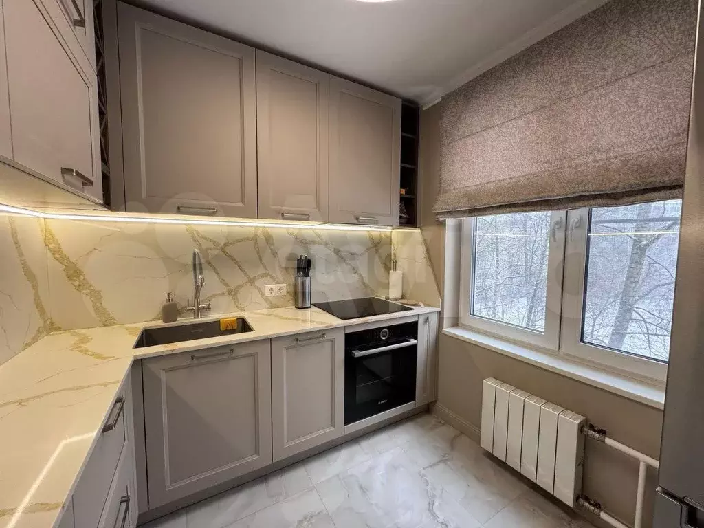 3-к. квартира, 65 м, 4/9 эт. - Фото 0