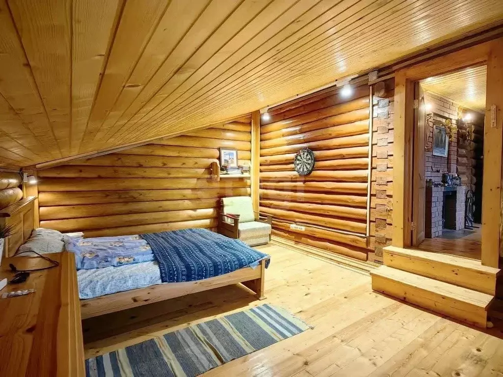 Дом в Ленинградская область, Волховский район, Свирицкое с/пос, д. ... - Фото 1