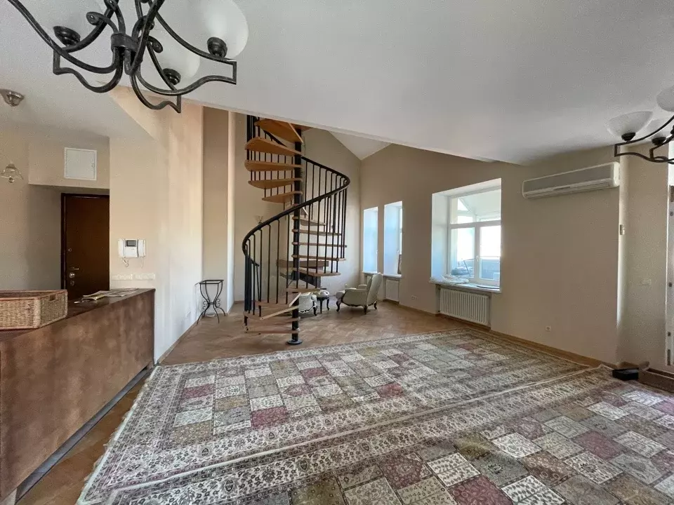 Продается 3-комнатная квартира - Фото 2