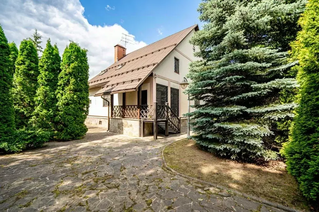 Коттедж в Московская область, Одинцовский городской округ, с. ... - Фото 0