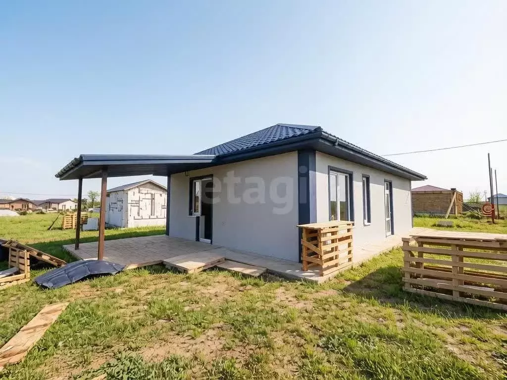 Дом в Крым, Симферопольский район, Родниковское с/пос, с. Новый Мир  ... - Фото 1