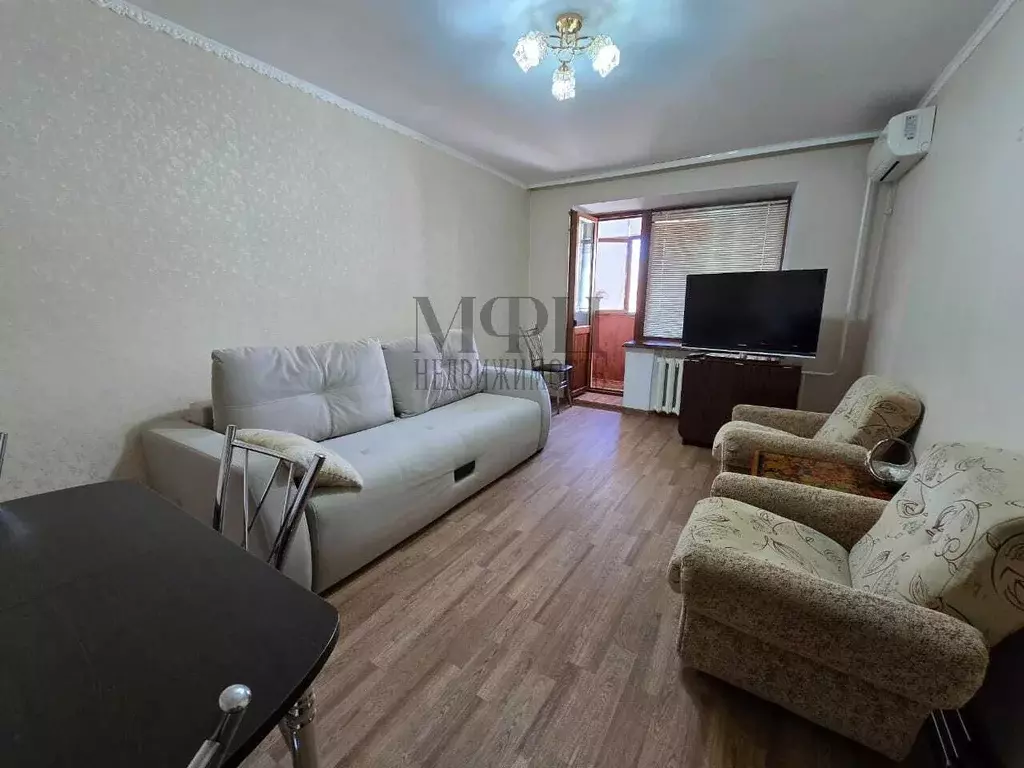 Квартира, 3 комнаты, 63.1 м - Фото 0