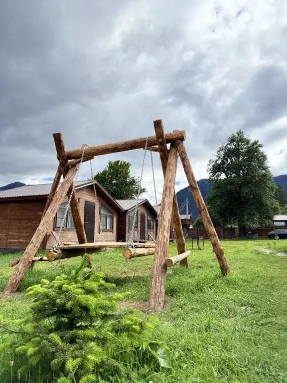 Дом в Карачаево-Черкесия, Зеленчукский район, с. Архыз ул. Водопадная, ... - Фото 1